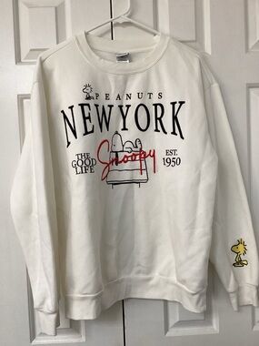 Peanuts New York Snoopy Crewneck Sweater - White